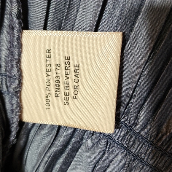 Philosophy Pleated Top - Picture 7 of 10